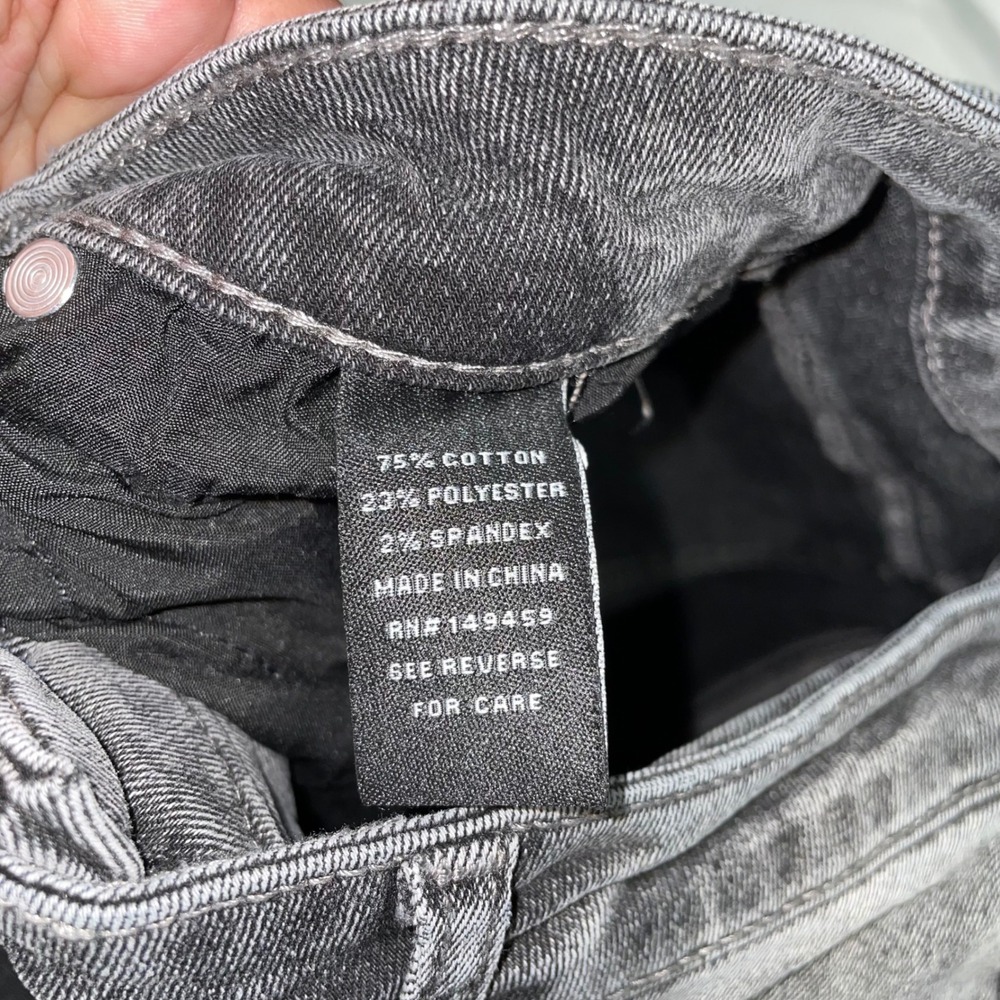 Ashley Mason Premium Womens Gray Flare Jeans Cross Patch Distressed Size 9/29 - Picture 3 of 9